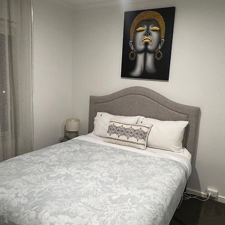 Adelaide Cbd Apartment - 3Br, 2Bath & Carpark ภายนอก รูปภาพ